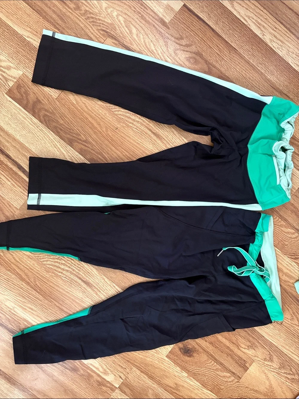 Lululemon 3 items Active Crop Tank and Leggings Set - Black with Mint Green